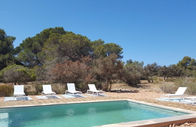 Es Cap De Barbaria: NEW COUNTRY HOUSE