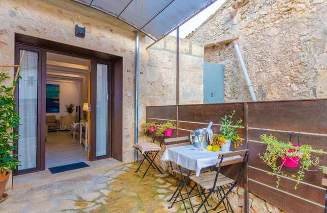 ES RECO - Chalet with terrace in Costitx. Free WiFi