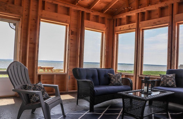 Escape at the Cape Cottage