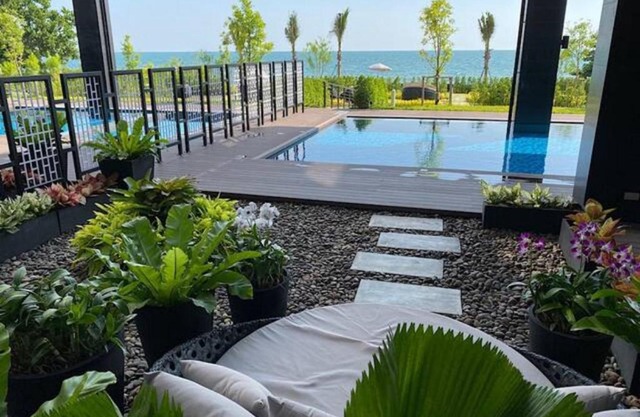Escape BestFamily Condo 1st Beach line