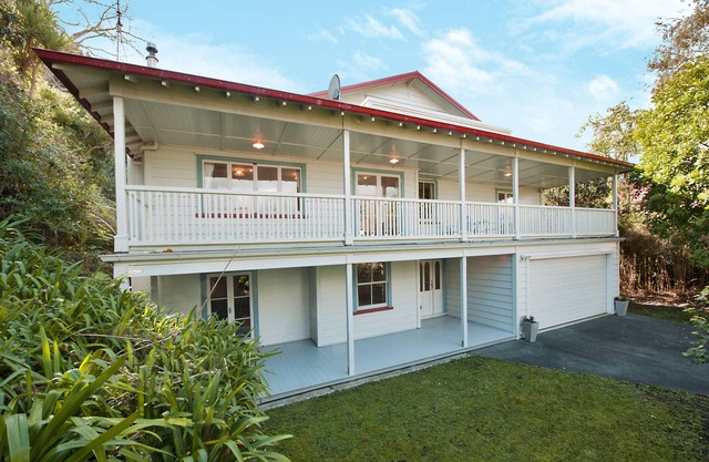 Escape North - Extended Family Retreat, located in central Russell