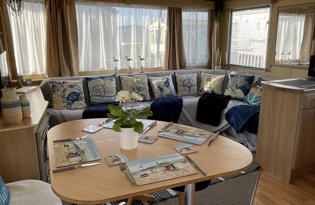 Escape rio1 Caravan Seasalter Beach Outdoor Pool