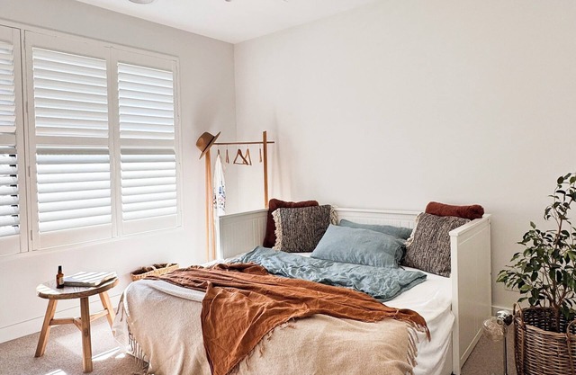 Escape to a Stylish Coastal Retreat in Parkdale