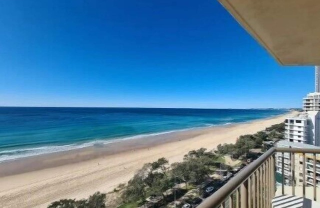 Escape to Esplanade Beachfront Holiday Suite