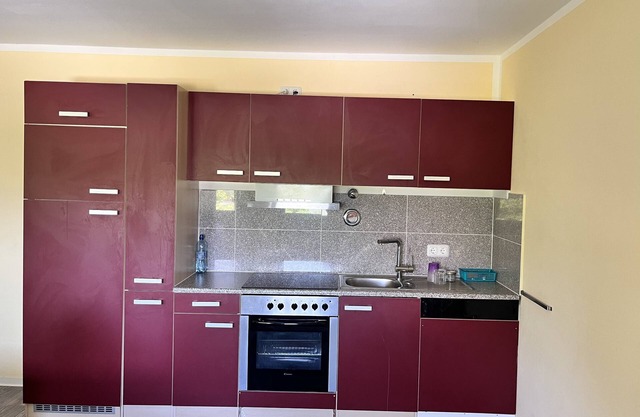 "Escape to Gilching: Spacious Holiday Haven by Bavarian Lakes | WiFi, Sleeps 2"