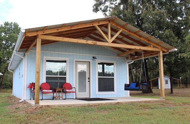 Escape To Nature’s Embrace: nUncle Joe's Creek Retreat - Ruby's Cabin