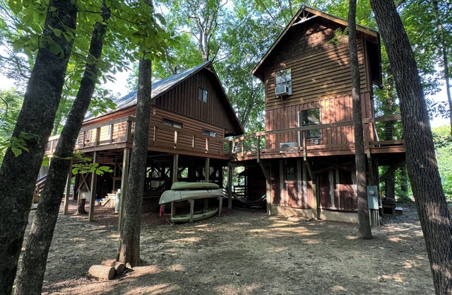 Escape to Rio Verde – Your Riverside Retreat Awaits!Pet Friendly/Bunk House