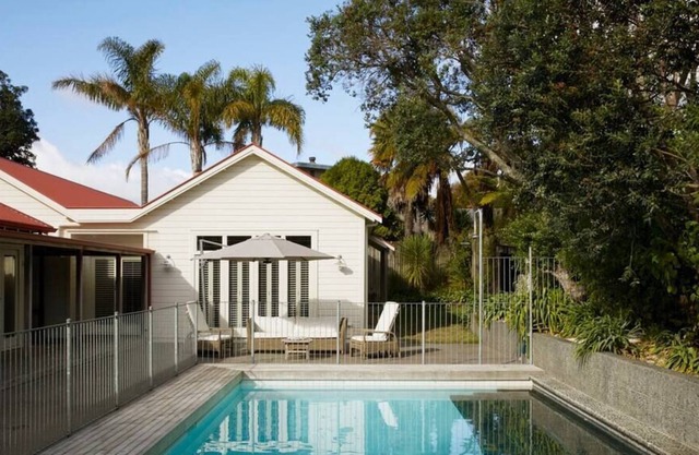 Escape to the charming Morning Tide Studio