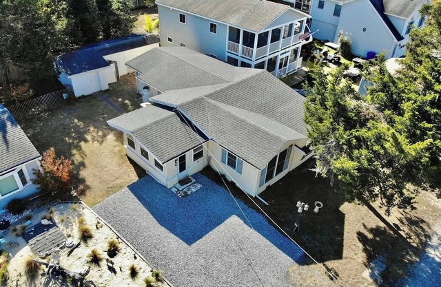 Escape to this charming beach cottage along the coast of Broadkill Beach