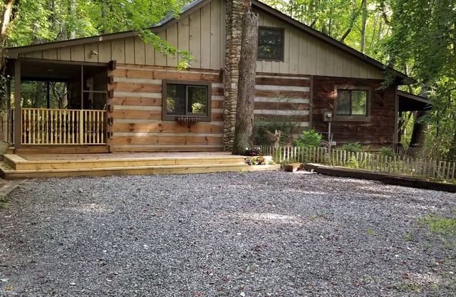 Escape to Western North Carolina, secluded, but close to everything!
