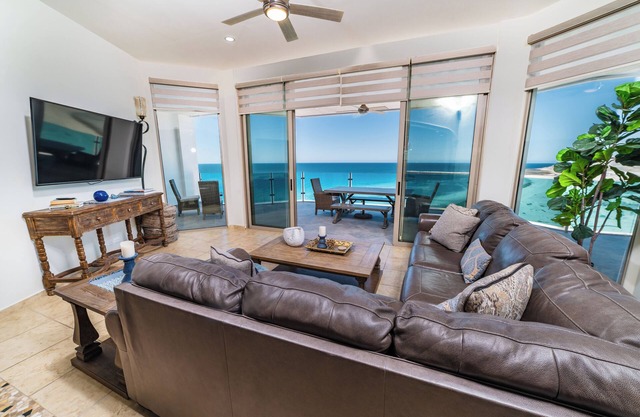 Esmeralda Beach Resort 3 Bedrooms Condo B 1201
