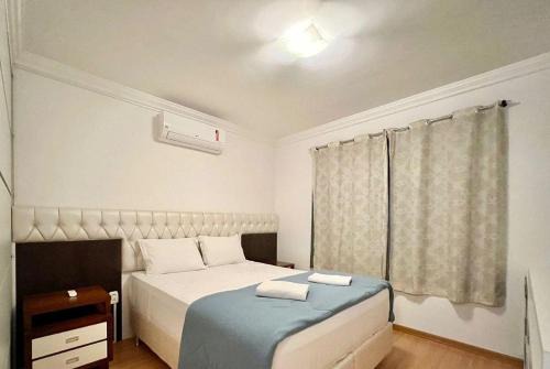 Espaço Gourmet, Lareira,Ar, Wifi, 02 Vagas Garagem - Proximo ao Centro