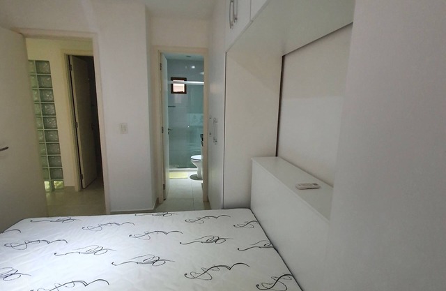 Espaçoso Apartamento Climatizado em Cabo Branco