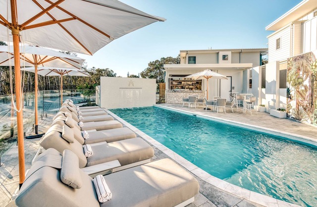 Essence Peregian- Saltbush 5 Bedroom Luxury Home