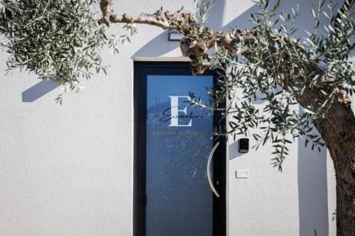 Essentia Rooms & Relax