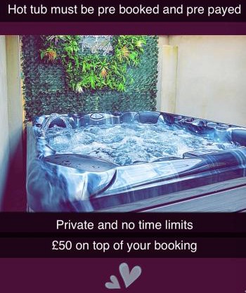 Esterville Apartments 1 and 2 bedrooms hot tub extra fee