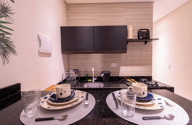 ESTUDIO MAR'BELLA 100M PRAIA, COM COZINHA E ESTACIONAMENTO