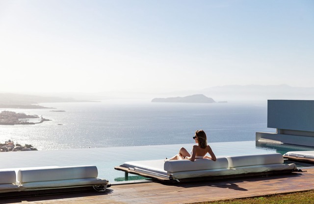 etouri: Cavo Dago - Revel in Luxury with City & Sea View Villa Living