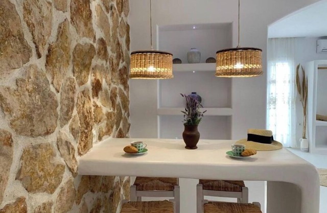 EUFORIA ROOM
