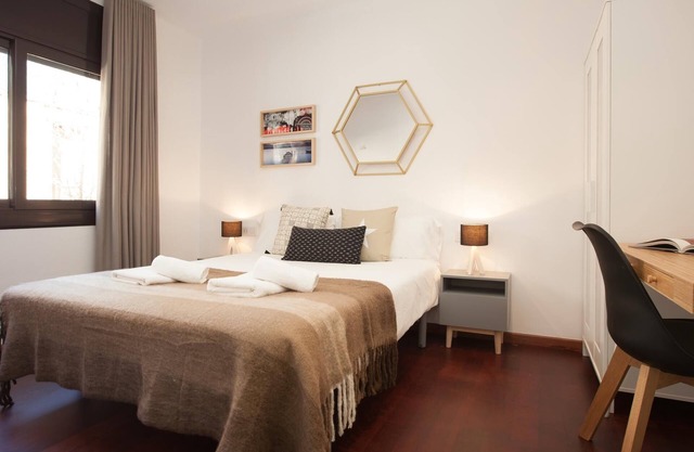Europa Fira Apartment 12