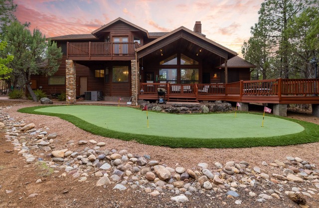 European Rustic Mountain Retreat in Torreon