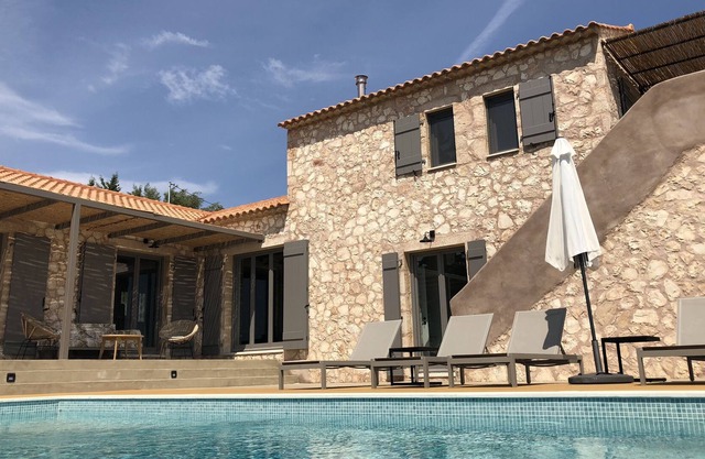 Evreti DREAMHOUSE Stone House With Private Pool & Sea View. A Paradise on Earth!