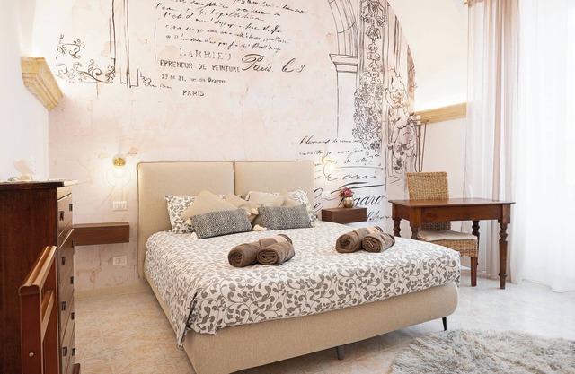 Ex Monastero in Centro Storico a Bitetto, 3 Bedrooms, Free Wi-Fi.