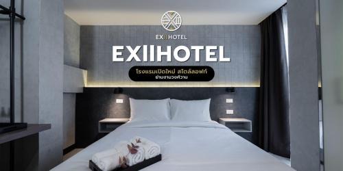 EX2 Hotel