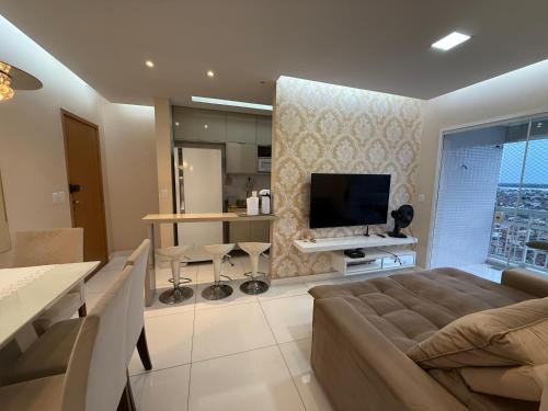 Excelente apartamento de 2 quartos com ótima localização
