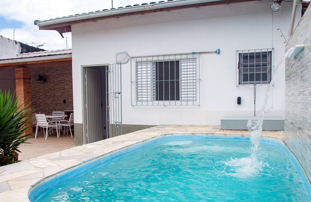 Excelente casa com piscina em Indaiá, Bertioga/SP