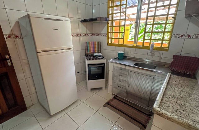 Excelente Casa com varanda, jardim e Wi-fi