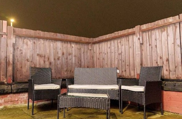 ExcelHouse-2Bed-Sleeps 8.Only 10min to city centre