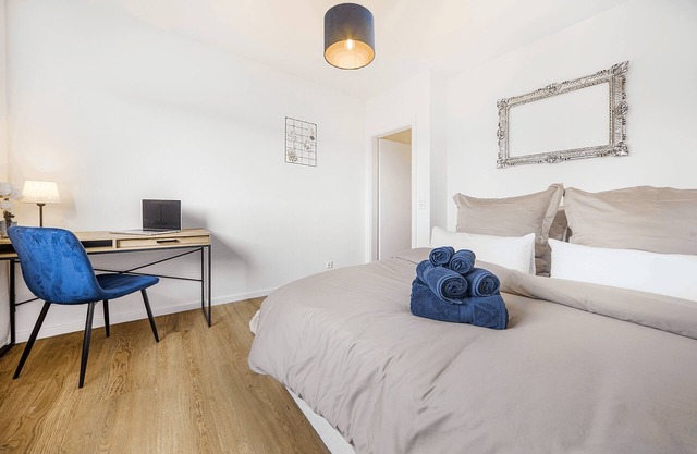Excellence Deluxe Suite Near MESSE/CENTER/GRUGA/RÜ/EVONIK/EON