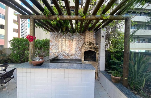 Excellent 1-suite apartment with air conditioning - condominium with swimming pool