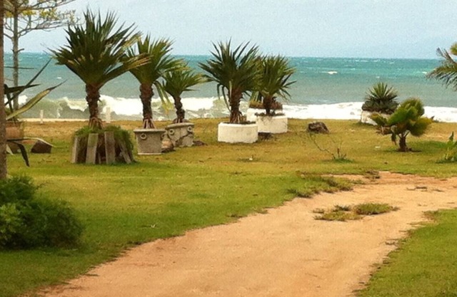 Excellent beach house w /Barbecue /Pizza oven, terrace and sea view
