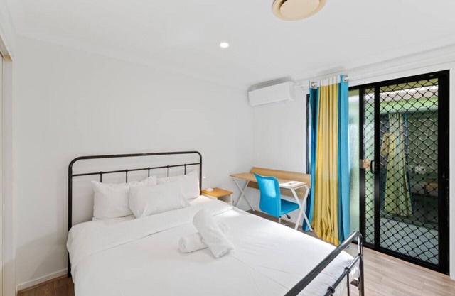 Excellent deal! Tidy and Cozy 1BR home @Kuraby