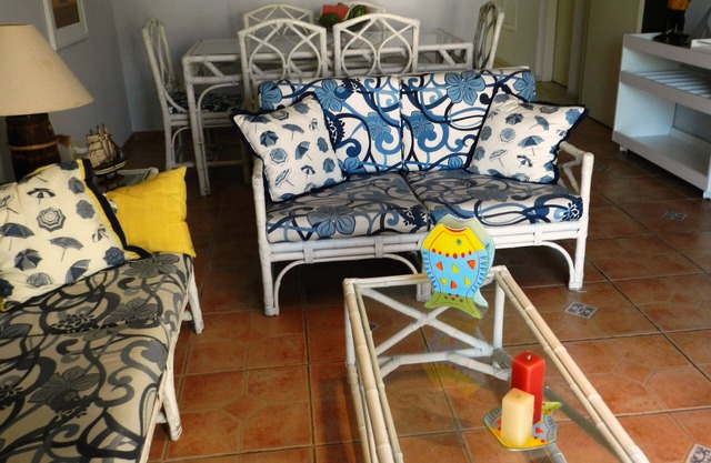 Excellent fit 3 blocks from the beach Enseada-Ideal for 6 people