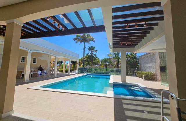 Excellent house in Barra de Sirinhaém 7 suites with pool 50m from the sea