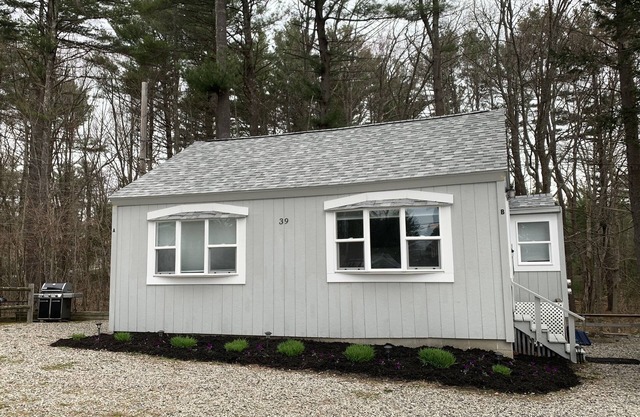 Excellent Location and Value! 1/2 Mile walk to the Beach