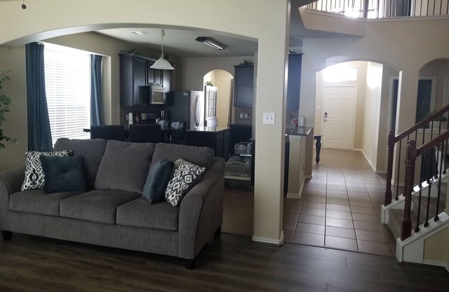 Excellent Location for Family/Company