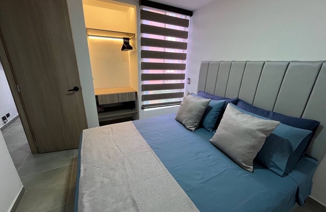 Excellent location in residential area of Poblado and 100% remodeled.