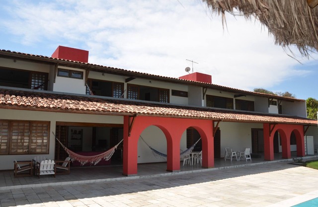Excellent seaside house with pool, swim up bar and mine football field
