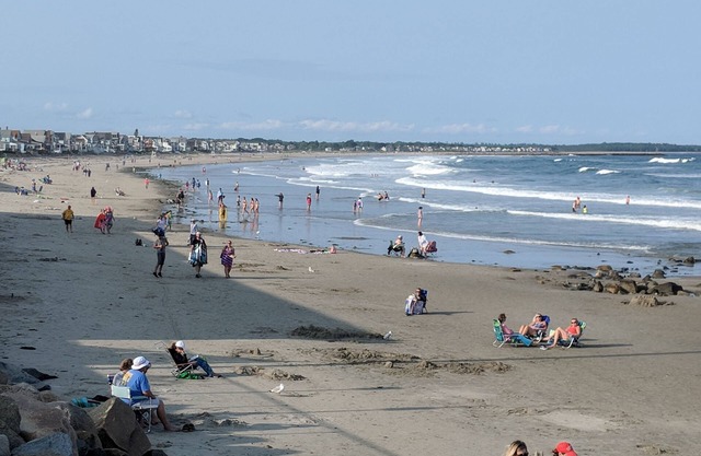 Exceptional 2 bedroom, 2 bathroom rental in an Historic building - Wells Beach