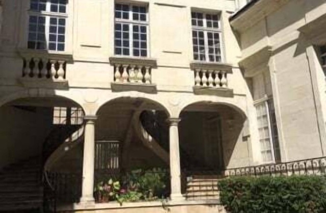 Exceptional location L'Hôtel des Gouverneurs