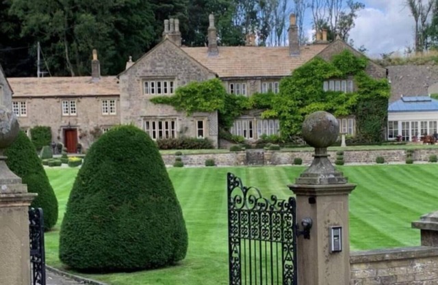 Exceptional Unique 5 Bedroom Manor House