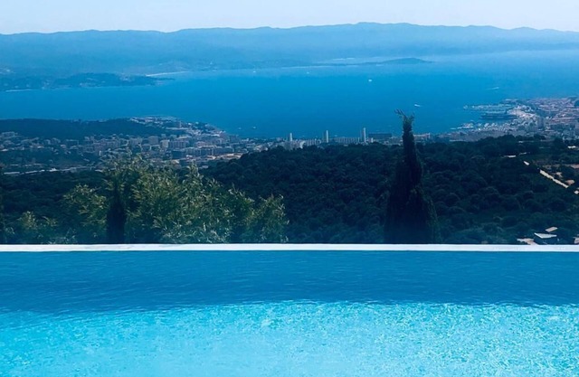 Exceptionnel ! Hauteurs D'ajaccio, Splendide Villa Contemporaine