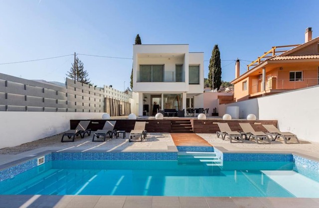 Exclusiva Villa de Lujo con piscina