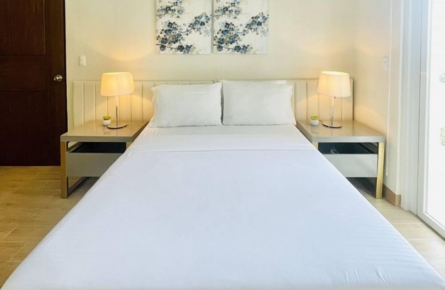 Exclusive 1BR Residences at LaFayette Park Square