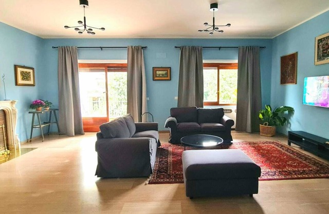 Exclusive 3 bedrooms 3 bathrooms Apt in Rome with Terrace & panoramic Balcony