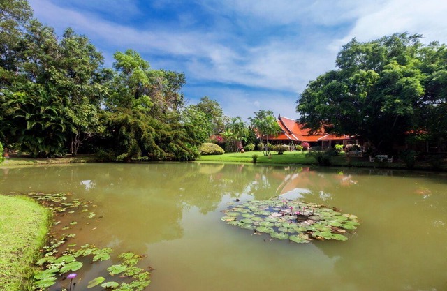 Exclusive and Intimate Luxury Pool Villa in Vast Garden - Thai Traditional Style